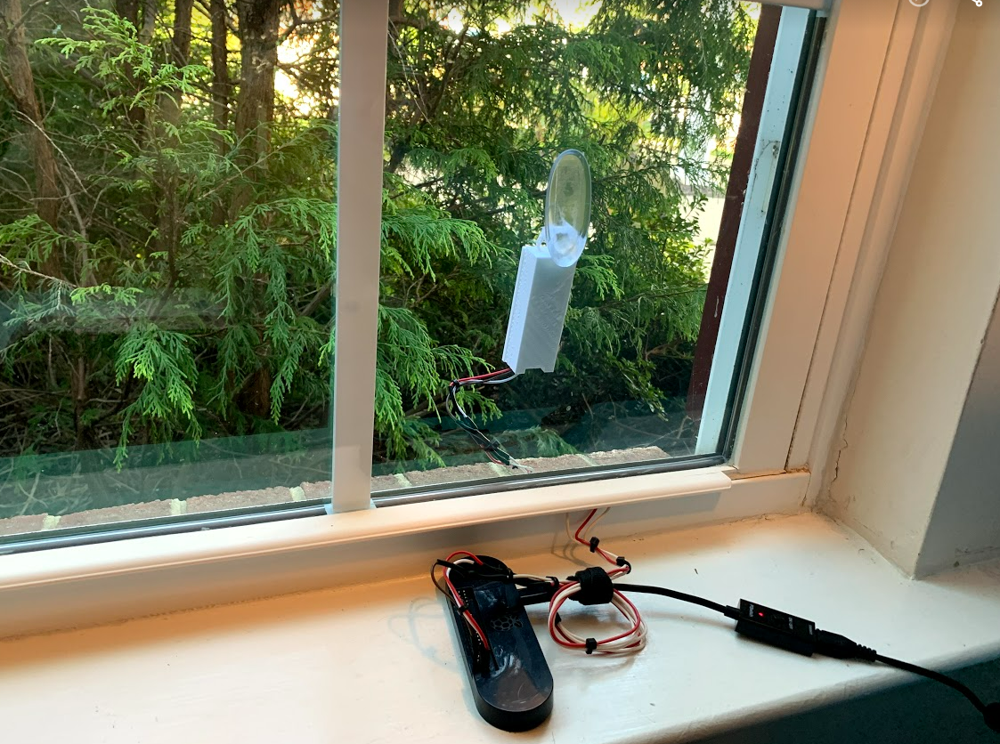 Raspberry Pi with DHT22 Sensor